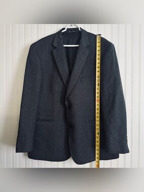 Men's Charcoal Gray Two-Button Wool-Blend Blazer (Designer Made)